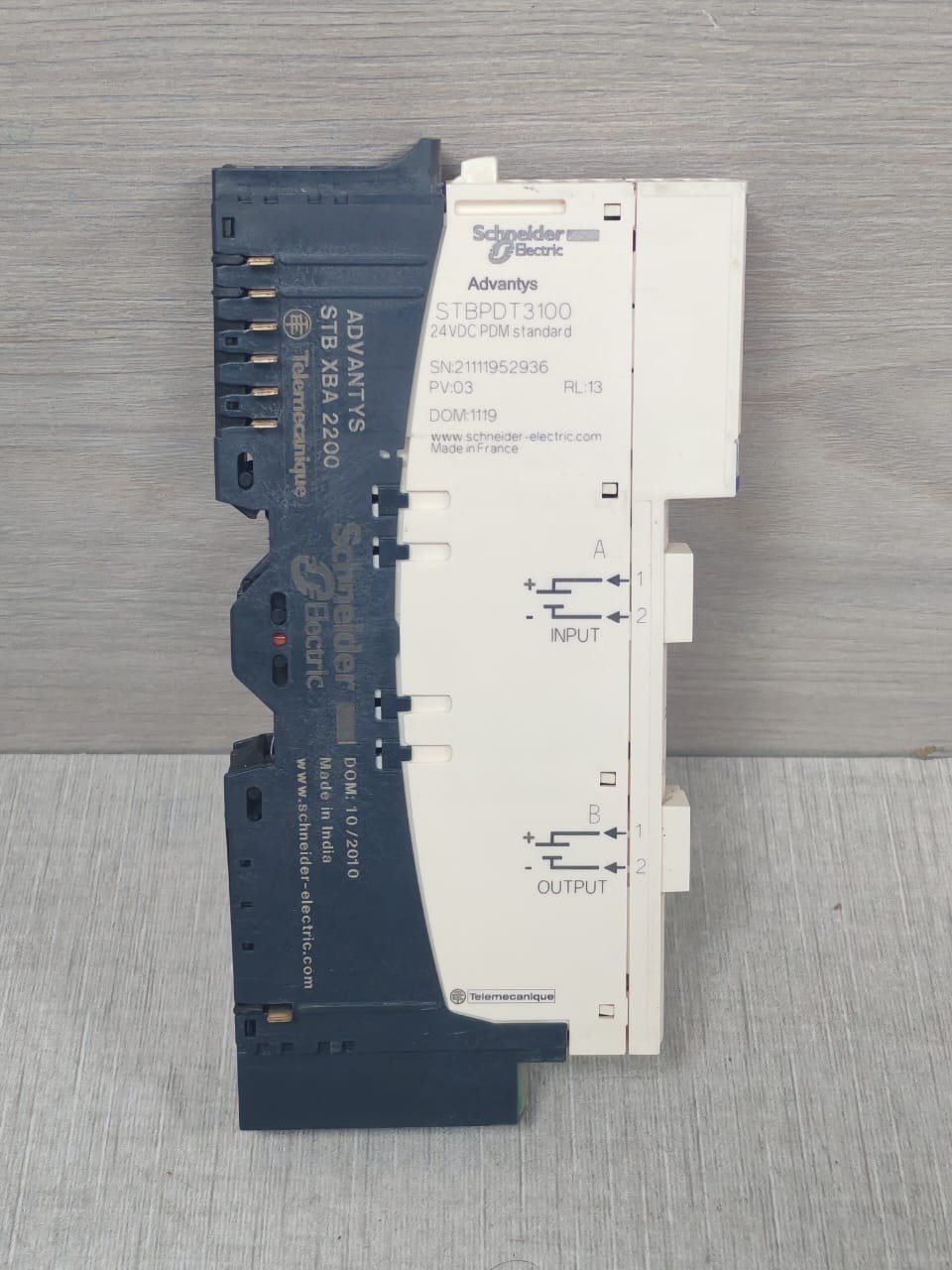 Schneider Electric PV-03 Schneider Electric STBPDT3100 PV:03 RL:13 with Advantys STB XBA 2200 Base 5