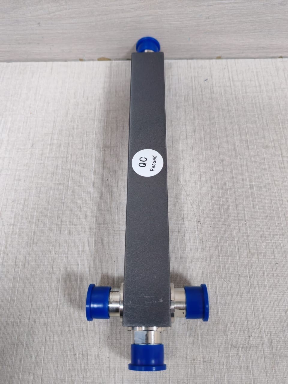 ROSENBERGER S-3-7F-NF ROSENBERGER S-3-7F-NF 3-WAY CAVITY POWER SPLITTER 800-2700MHz 9