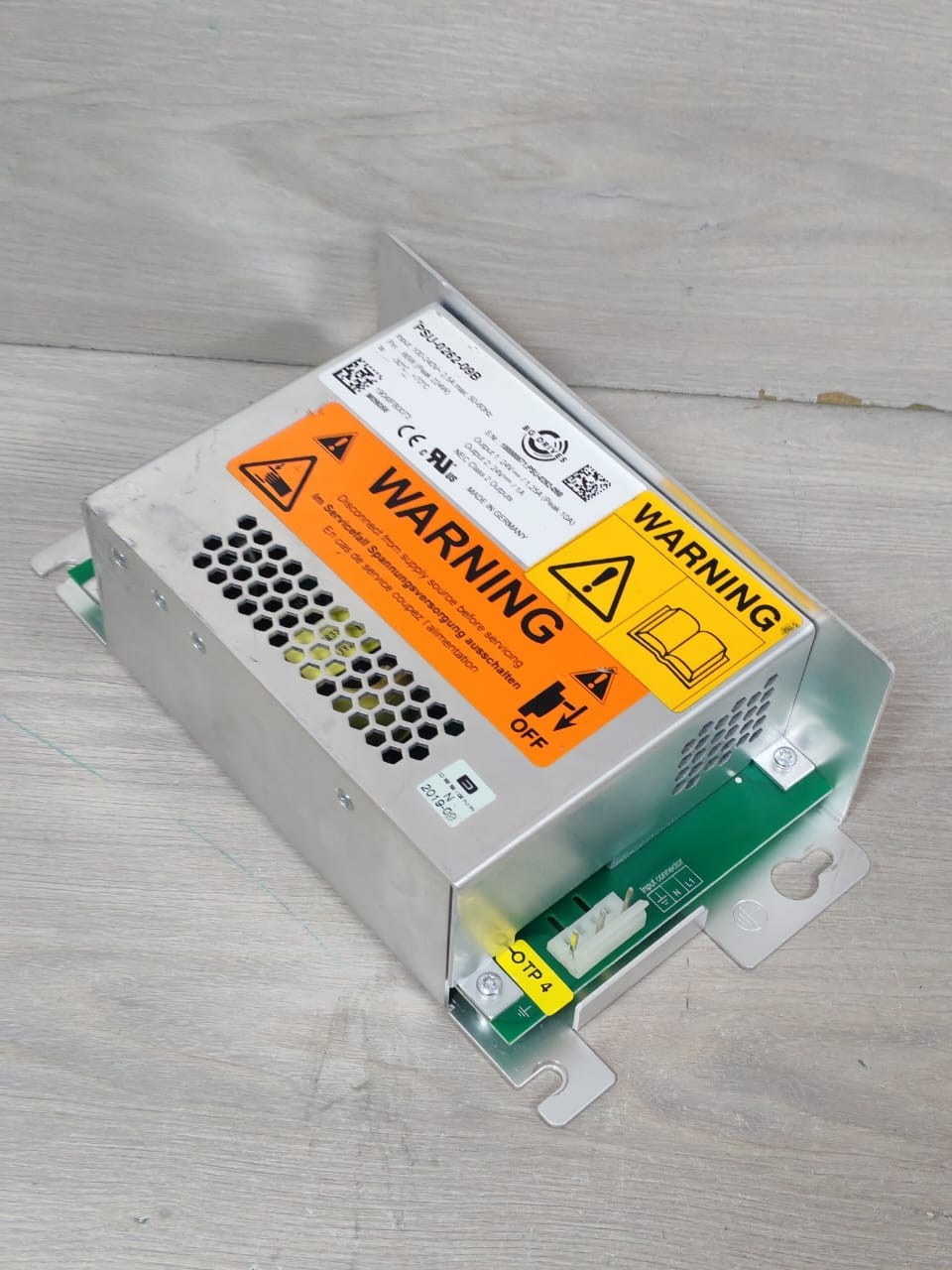 BG DRIVES PSU-0262-09B BG DRIVES PSU-0262-09B POWER MAGNETIC CAR CONTROLLER 100-240V 4