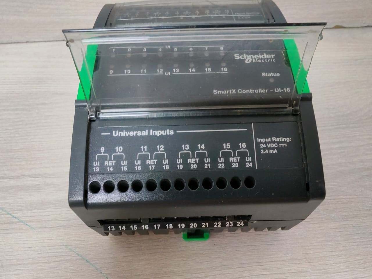 Schneider Electric UI-16 Schneider Electric UI-16 SmartX Controller SXWUI16XX10001 with TB-I/O-W1 Base 2