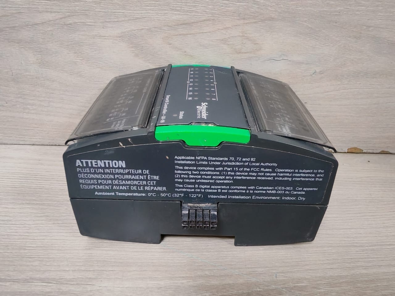 Schneider Electric UI-16 Schneider Electric UI-16 SmartX Controller SXWUI16XX10001 with TB-I/O-W1 Base 8