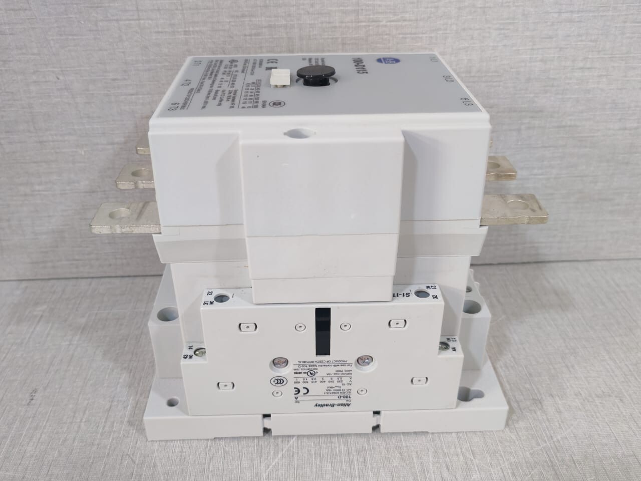 Rockwell Automation D115KF11 ALLEN-BRADLEY 100-D115 CONTACTOR 100-D115KF11 SER B 5