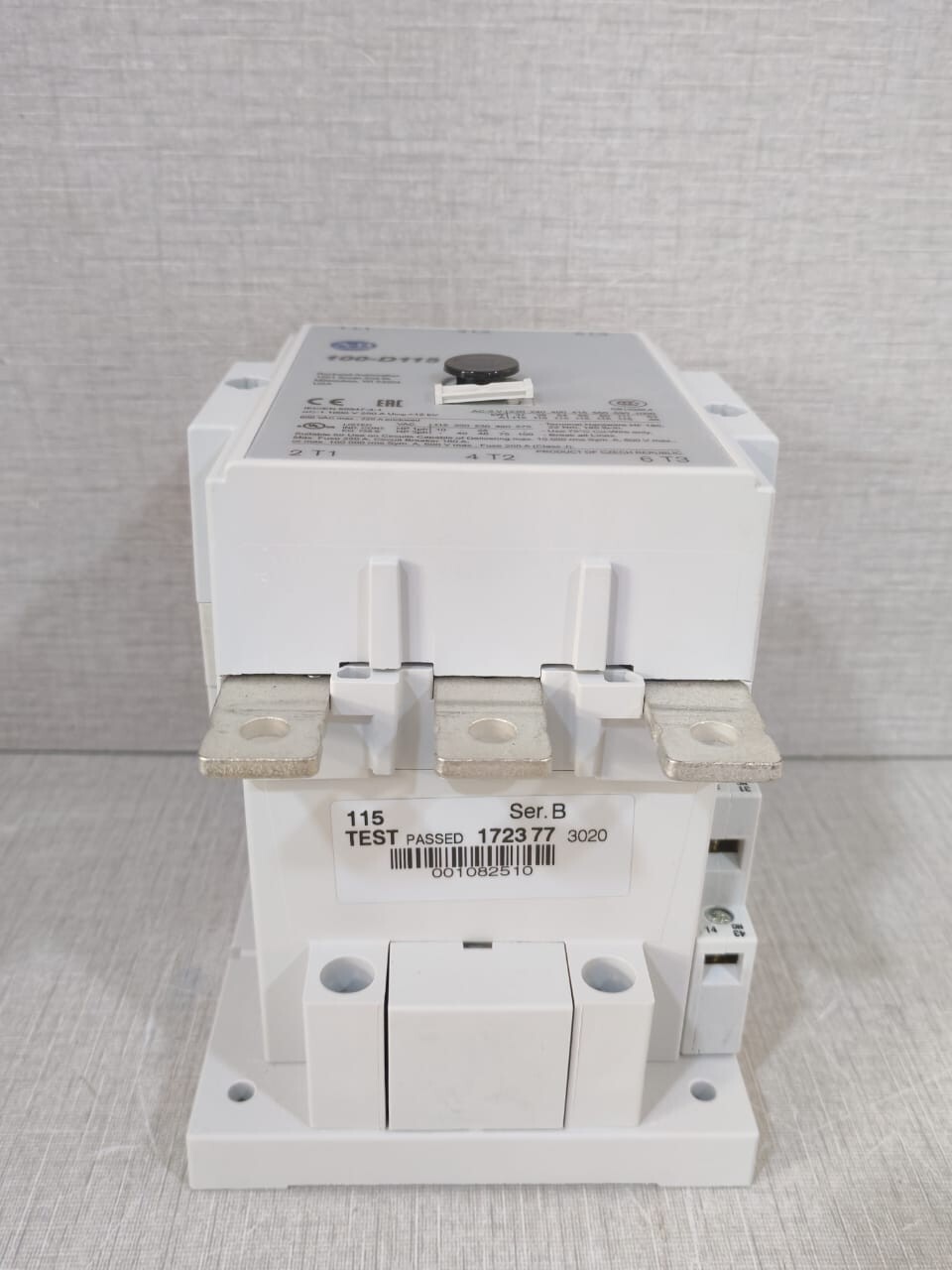 Rockwell Automation D115KF11 ALLEN-BRADLEY 100-D115 CONTACTOR 100-D115KF11 SER B 8