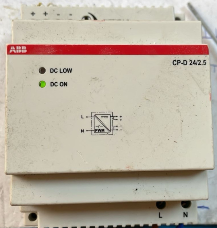 ABB CP-D 24/2.5 2CDG120037R0011 SWITCHING POWER SUPPLY - PROVEN