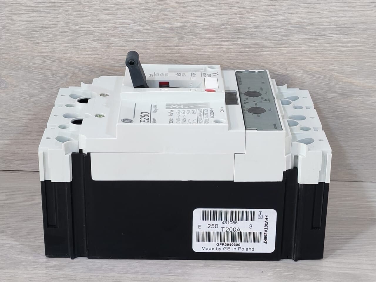GE FE250 GENERAL ELECTRIC FE250 RECORD PLUS CIRCUIT BREAKER FEV36TA200KF 5