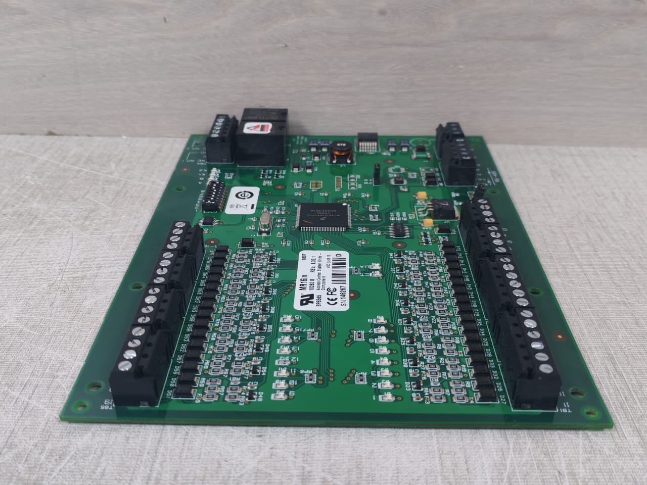 Mercury MR16IN Mercury MR16in 10260 0 REV.1.32.1 Multi-Device Interface Panel 6