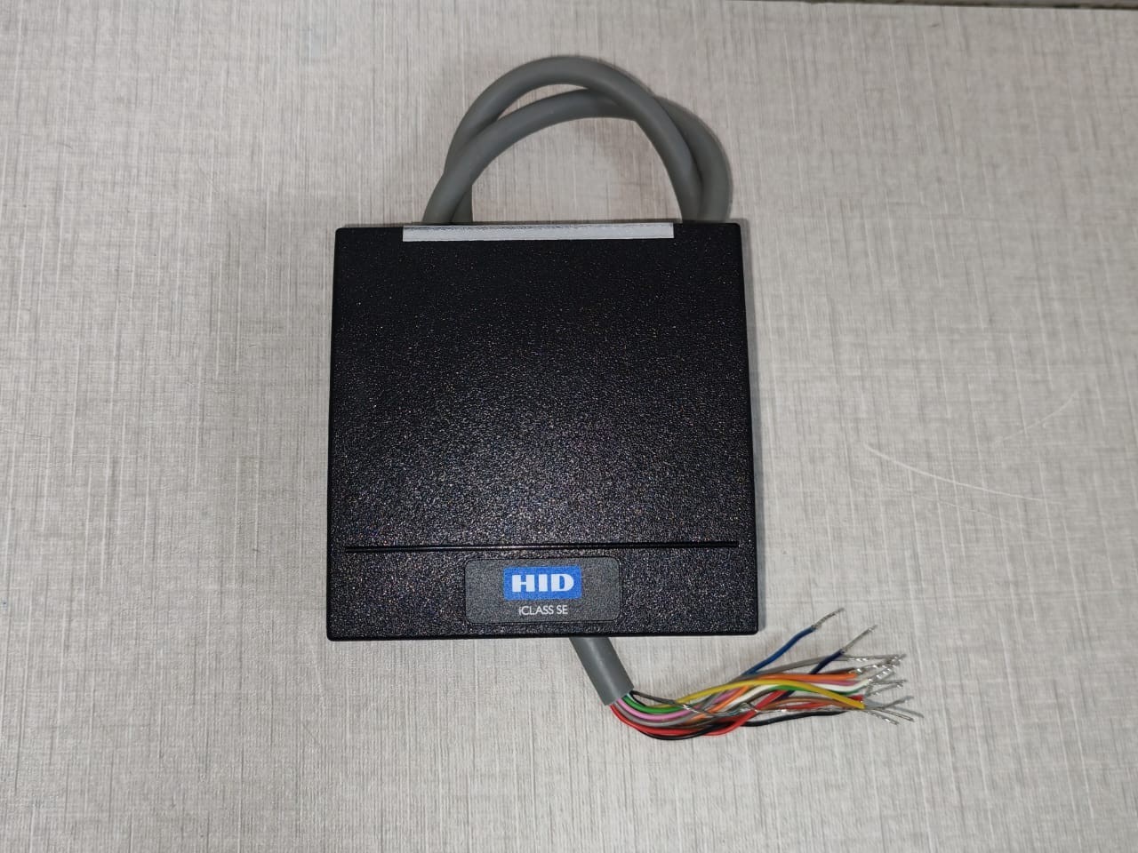 HID R30EKNN HID 930NTNNEK00000 iClass SE R30EKNN Access Controller 2