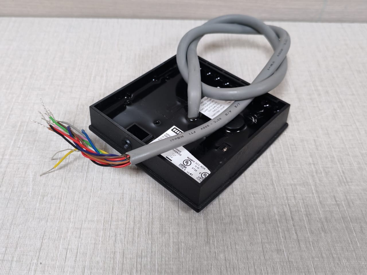 HID R30EKNN HID 930NTNNEK00000 iClass SE R30EKNN Access Controller 8