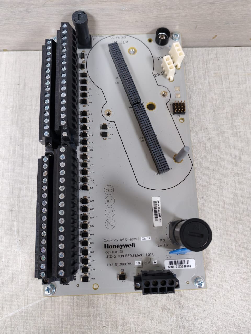 Honeywell TUIO31 HONEYWELL CC-TUIO31 UIO-2 NON REDUNDANT IOTA PWA 51306875-176 REV.A 4