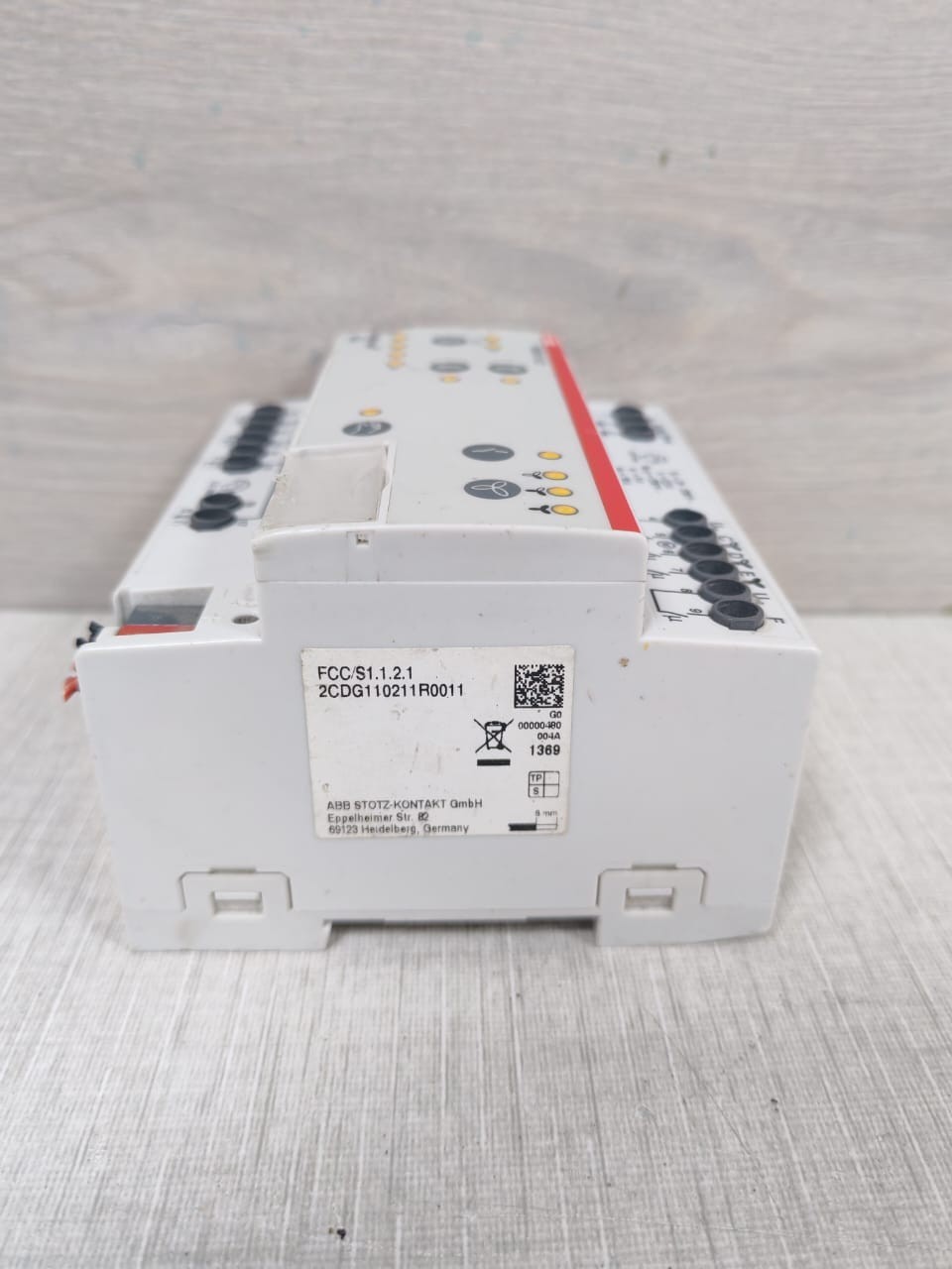 ABB 2CDG110211R0011 ABB FCC/S1.1.2.1 Fan Coil Controller 2CDG110211R0011 5