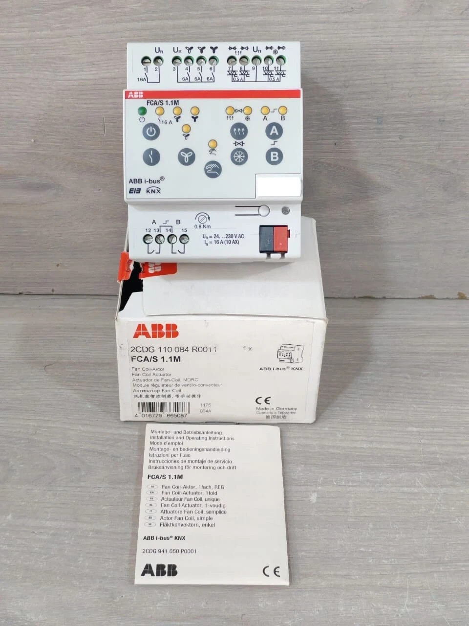 ABB FCA/S 1.1M 2CDG 110 084 R00011 FAN COIL ACTUATOR - WITH DIRTY BOX