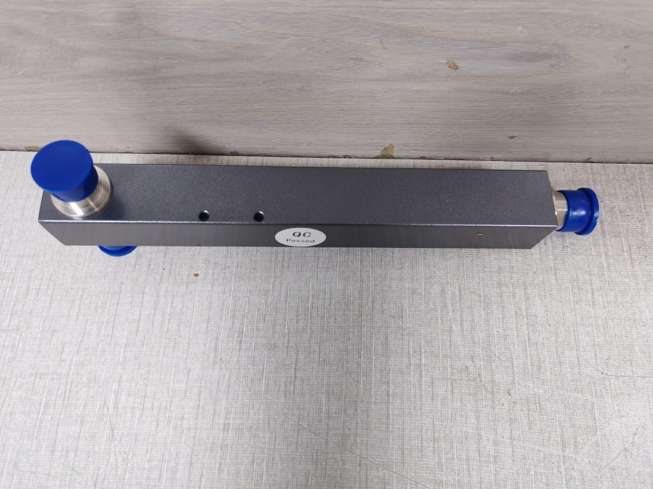 ROSENBERGER S-2-7F-NF ROSENBERGER S-2-7F-NF 2-WAY CAVITY POWER SPLITTER 800-2700MHz 4