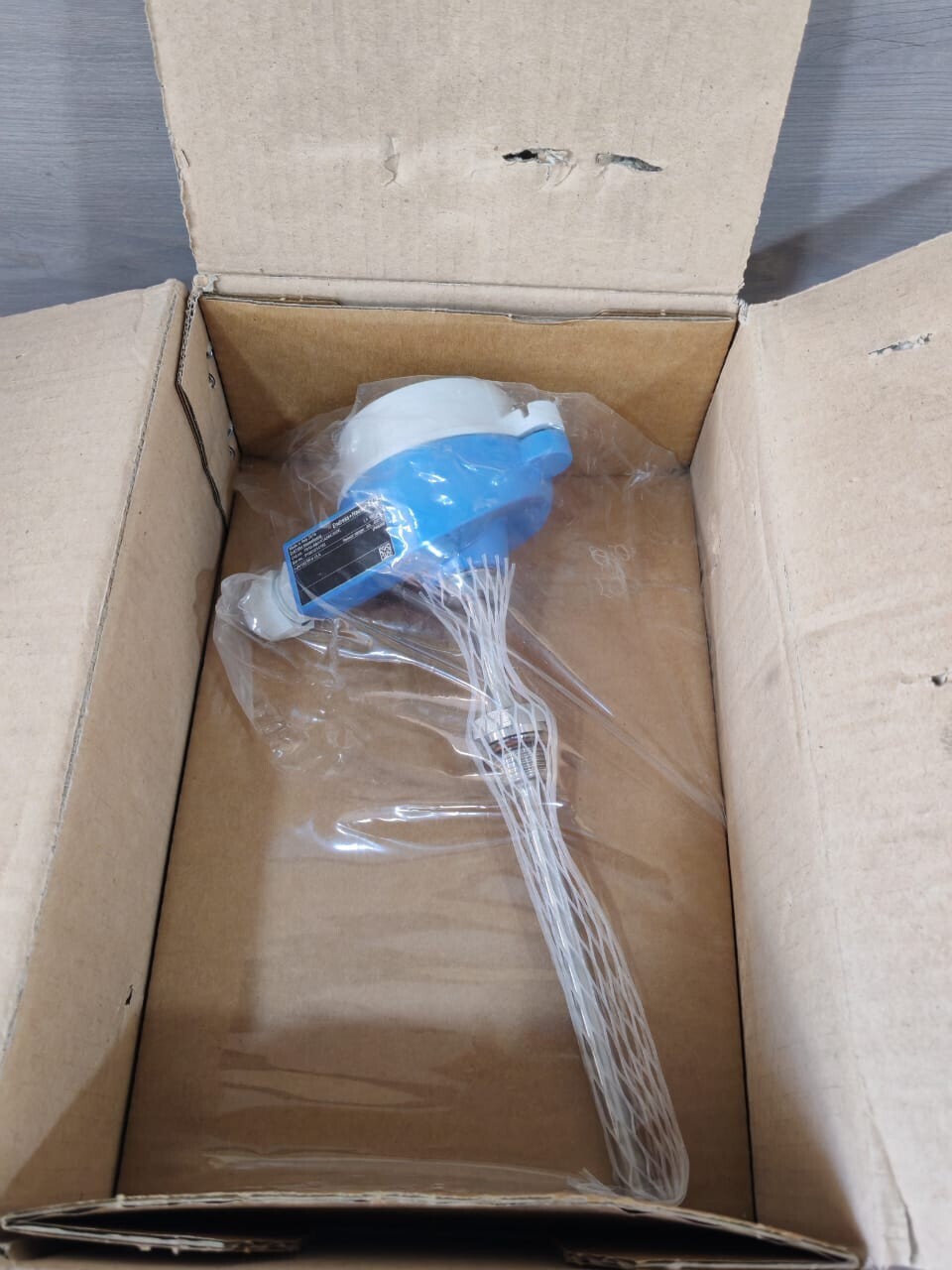 Endress+Hauser TR10-ABA1CAS8C300E Endress+Hauser TR10-ABA1CAS8C300E RTD Thermometer 150mm - Without Original Box 3