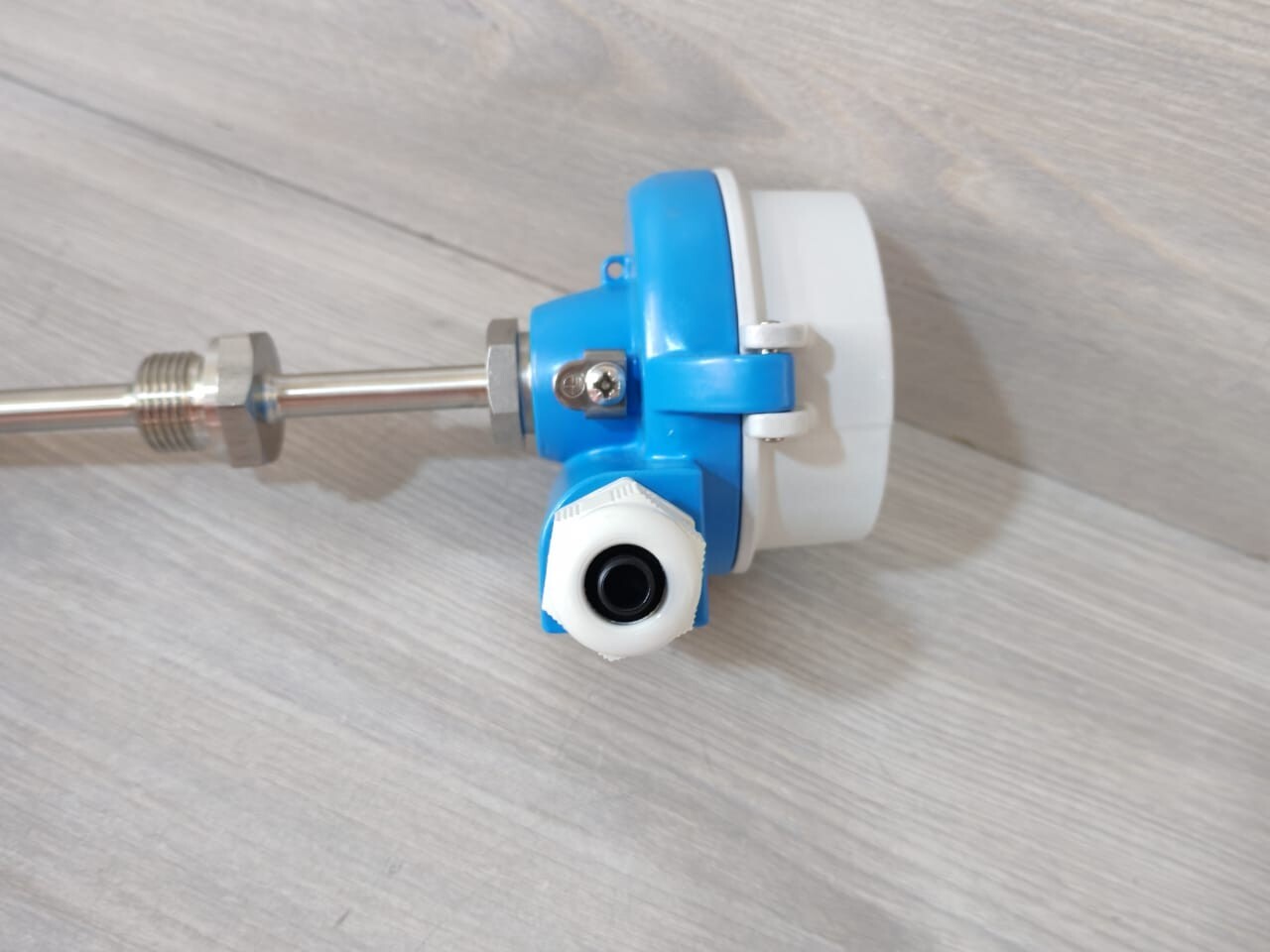Endress+Hauser TR10-ABA1CAS8C300E Endress+Hauser TR10-ABA1CAS8C300E RTD Thermometer 150mm - Without Original Box 8