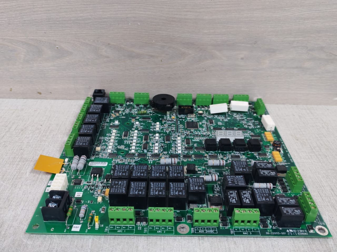 KIDDE-FENWAL 06-220113-001 Kidde-Fenwal 06-2013-001 PCB Board 10