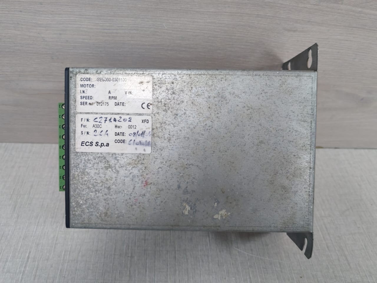 ECS GED300-0301100 ECS GED300-0301100 Variable Frequency Drive FW.A30C HW.0012 3