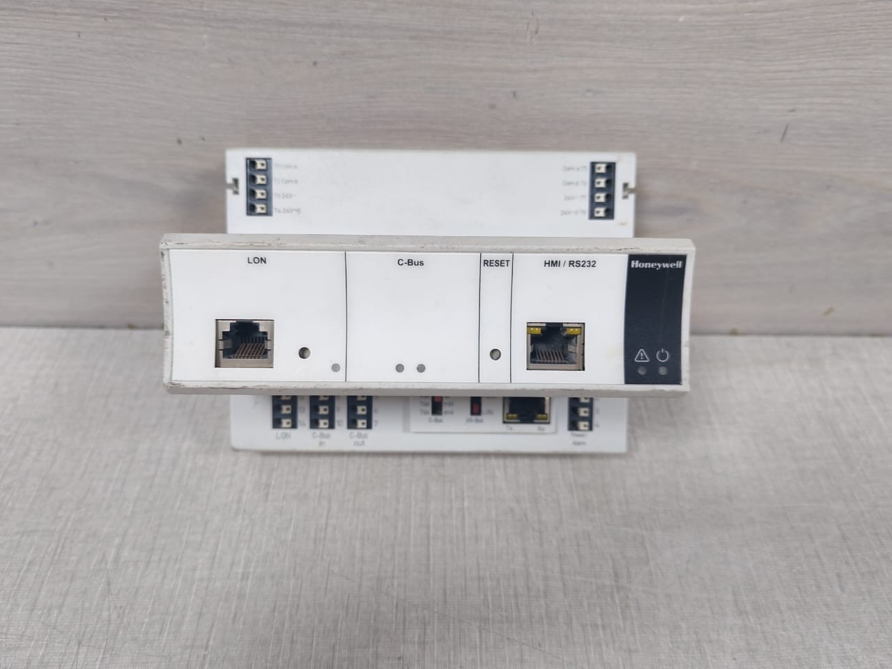 Honeywell EXCEL-800 HONEYWELL XCL8010A EXCEL 800 V3.01.07 PLANT CONTROLLER MODULE 2
