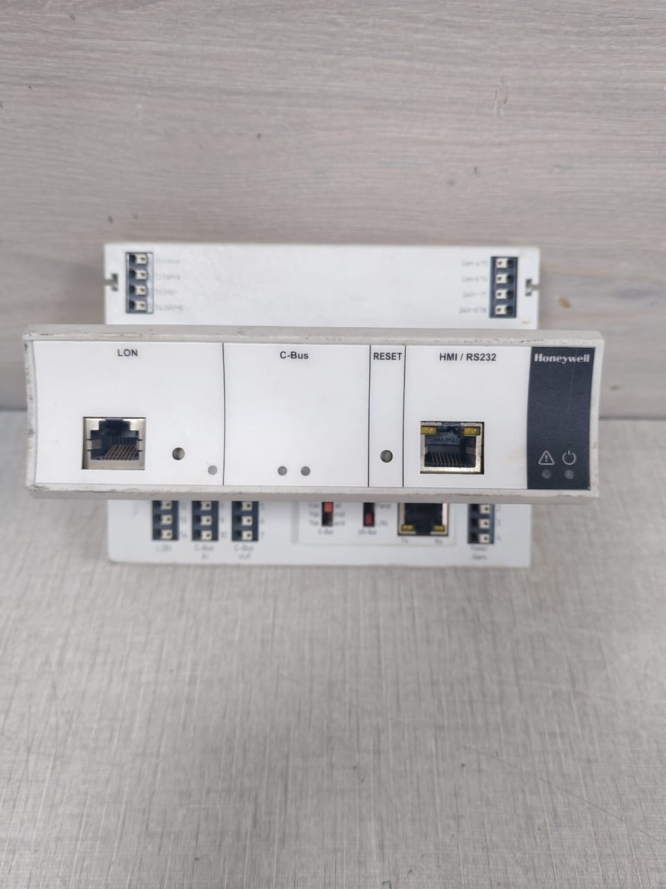Honeywell EXCEL-800 HONEYWELL XCL8010A EXCEL 800 V3.01.07 PLANT CONTROLLER MODULE 5