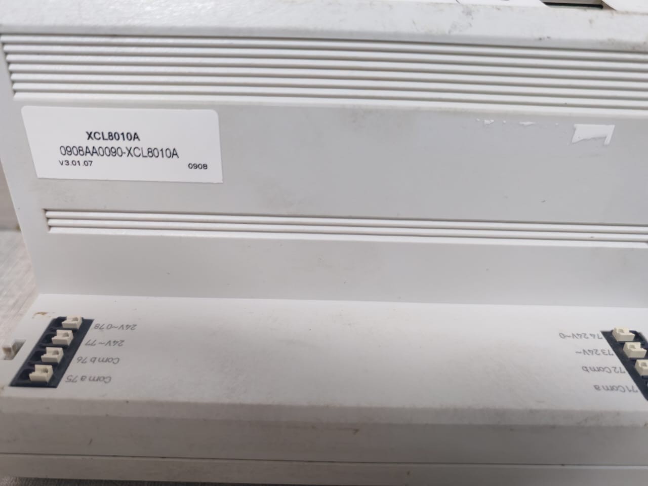 Honeywell EXCEL-800 HONEYWELL XCL8010A EXCEL 800 V3.01.07 PLANT CONTROLLER MODULE 7