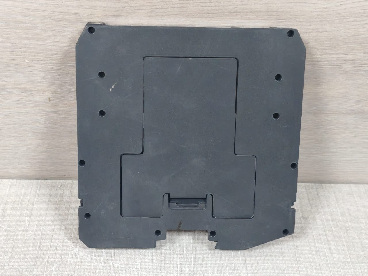 GMI D5098S GMI D5098S SIL3 Relay Output Module for 5A NE Loads 5