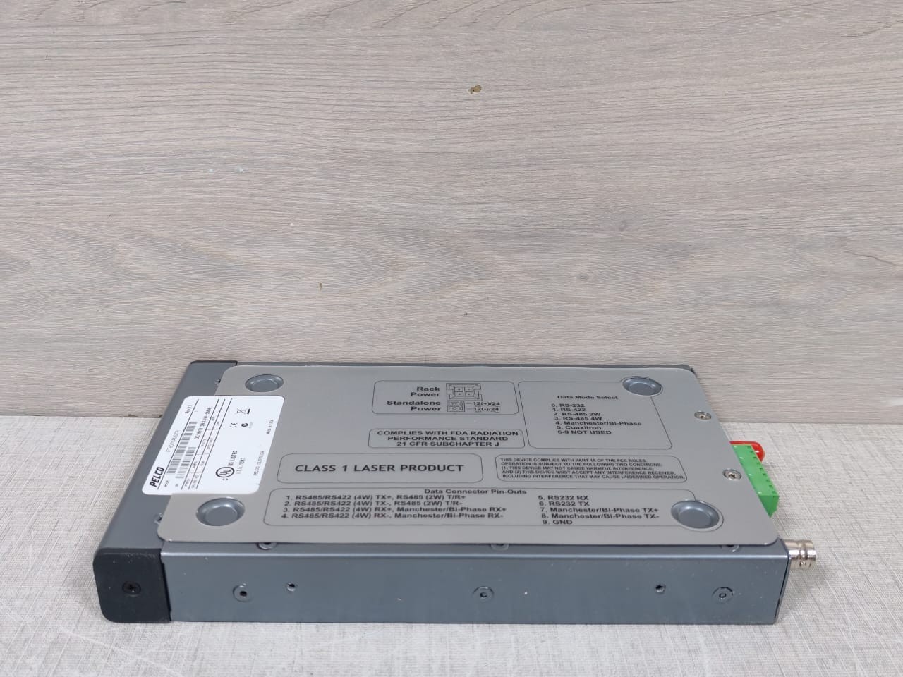 Pelco FT85011AMSTR Pelco FT85011AMSTR Rev.A1 1-Channel Video TX with BI Directional Data - o 10