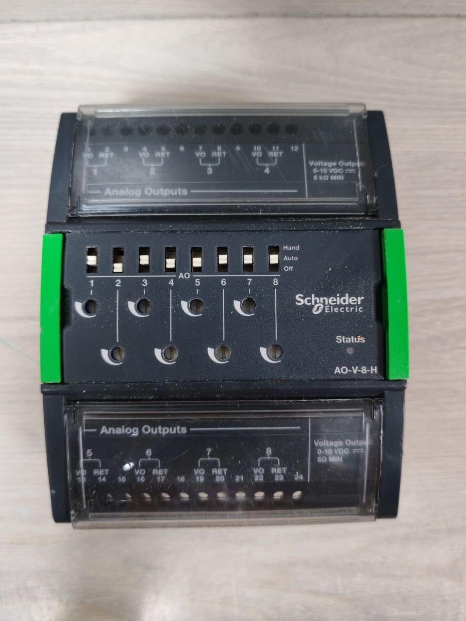 Schneider Electric AO-V-8-H I/O Module SXWAOV8HX10001 24vdc - No Socket