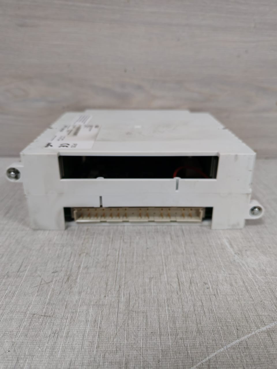 CEAG Z570/J-Z571J CEAG BCM Z570/J-Z571J REV.D 40071360330 BATTERY CONTROL MODULE 6