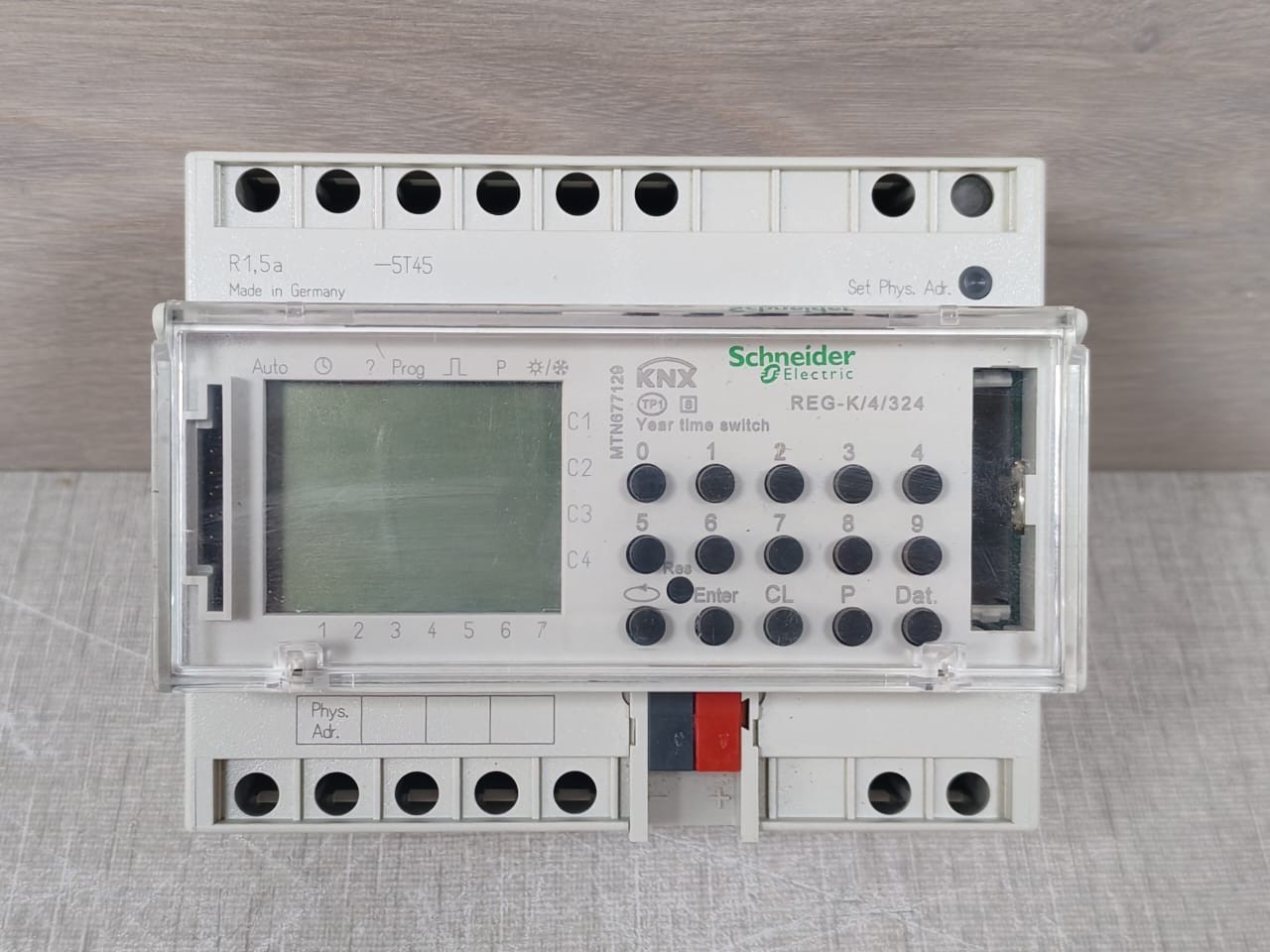 Schneider Electric MTN677129 Schneider Electric MTN677129 Season Timer REG-K/4/324 2