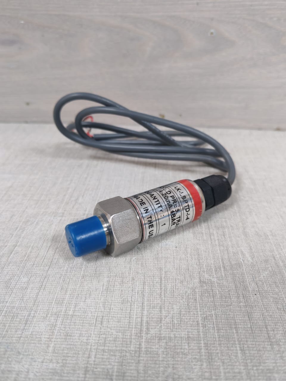 AXIO AX-LSPTD-I-4 AXIO AX-LSPTD-I-4 FLUID PRESSURE TRANSMITTER 4-20MA 4BAR 5