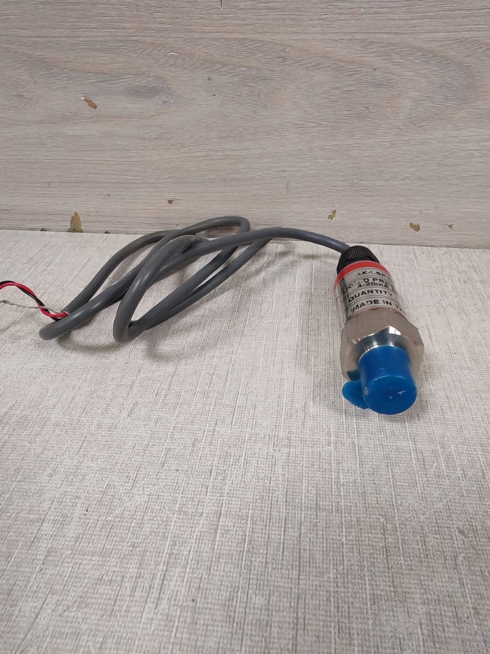 AXIO AX-LSPTD-I-4 AXIO AX-LSPTD-I-4 FLUID PRESSURE TRANSMITTER 4-20MA 4BAR 6