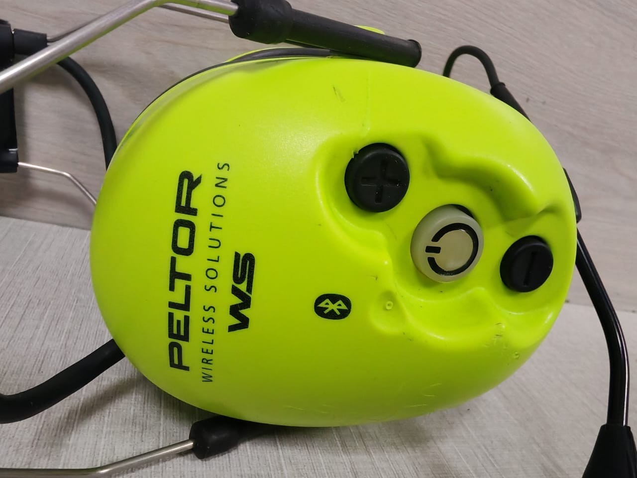 3M PELTOR MT53H7AWS2-01GB 3M PELTOR MT53H7AWS2-01GB Ground Mechanic WS Headset HI-VIZ 3
