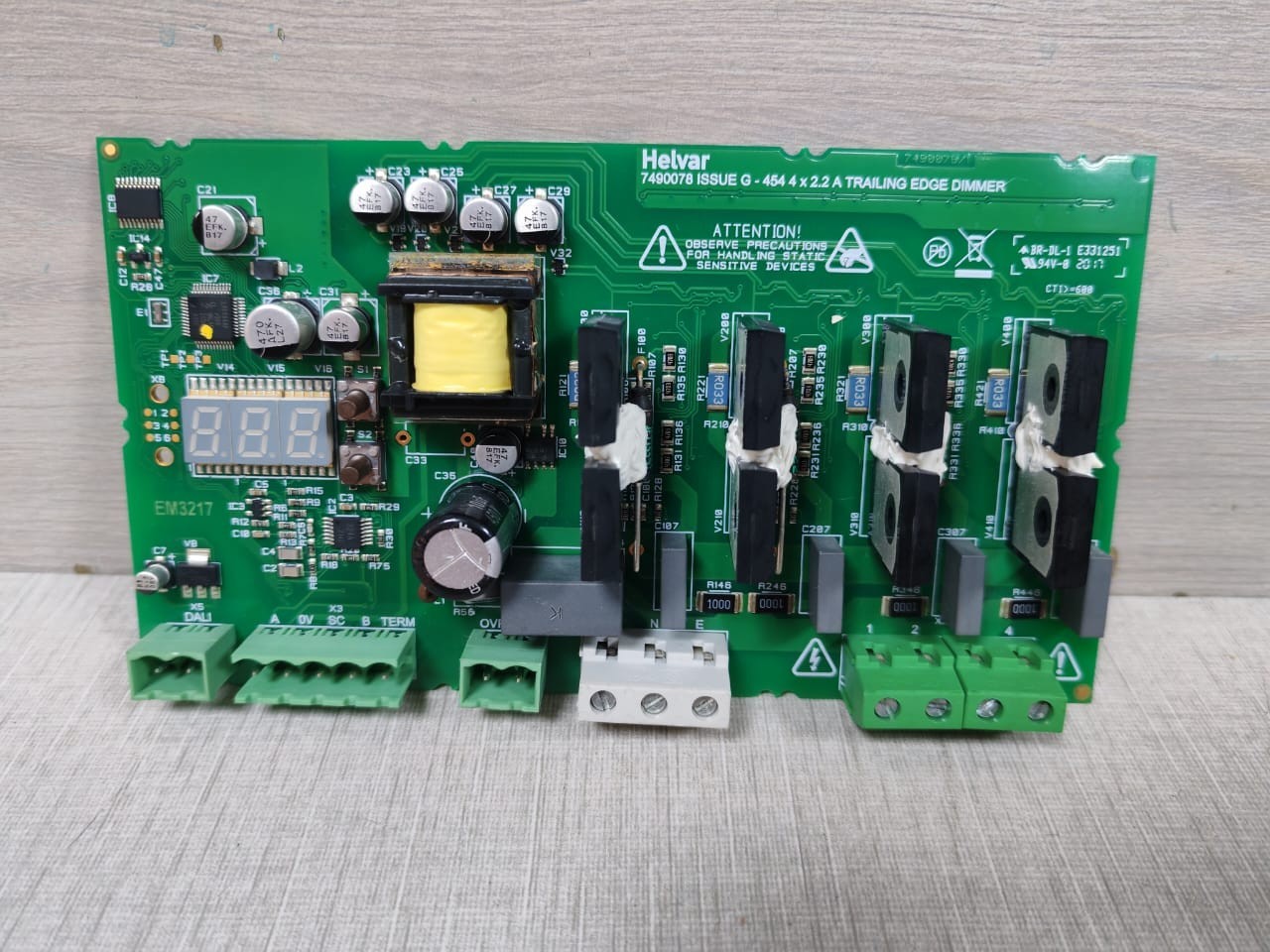 HELVAR 7490078 ISSUE G-454 4x2.2A TRAILING EDGE DIMMER BOARD FOR HELVAR 454