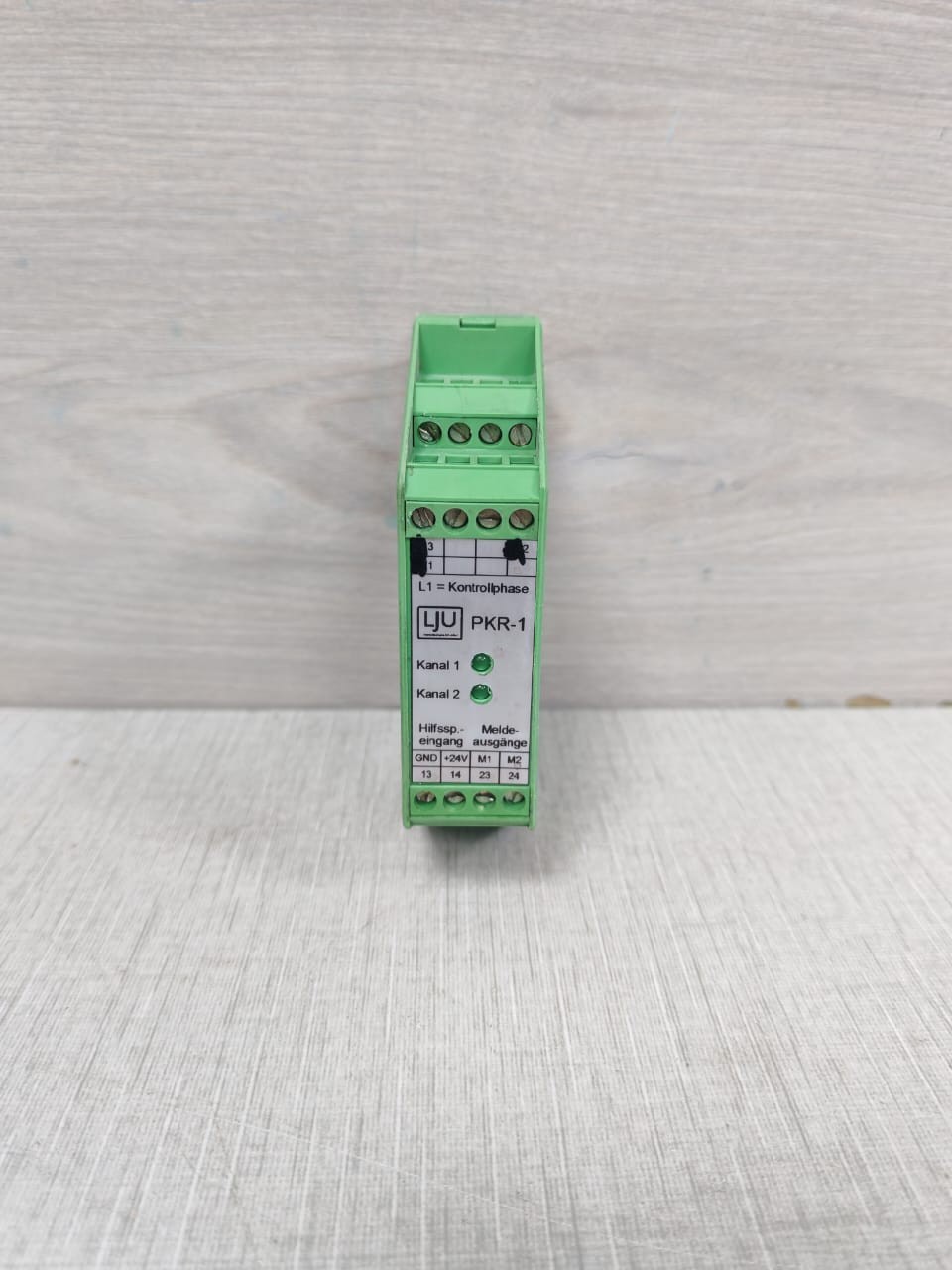 LJU Automation Technology PKR-1 LJU Automation Technology PKR-1 Safety Relay 8