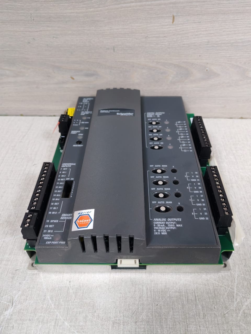 Schneider Electric B3814 SCHNEIDER ELECTRIC B3814 ANDOVER CONTINUUM B3810 SERIES 6