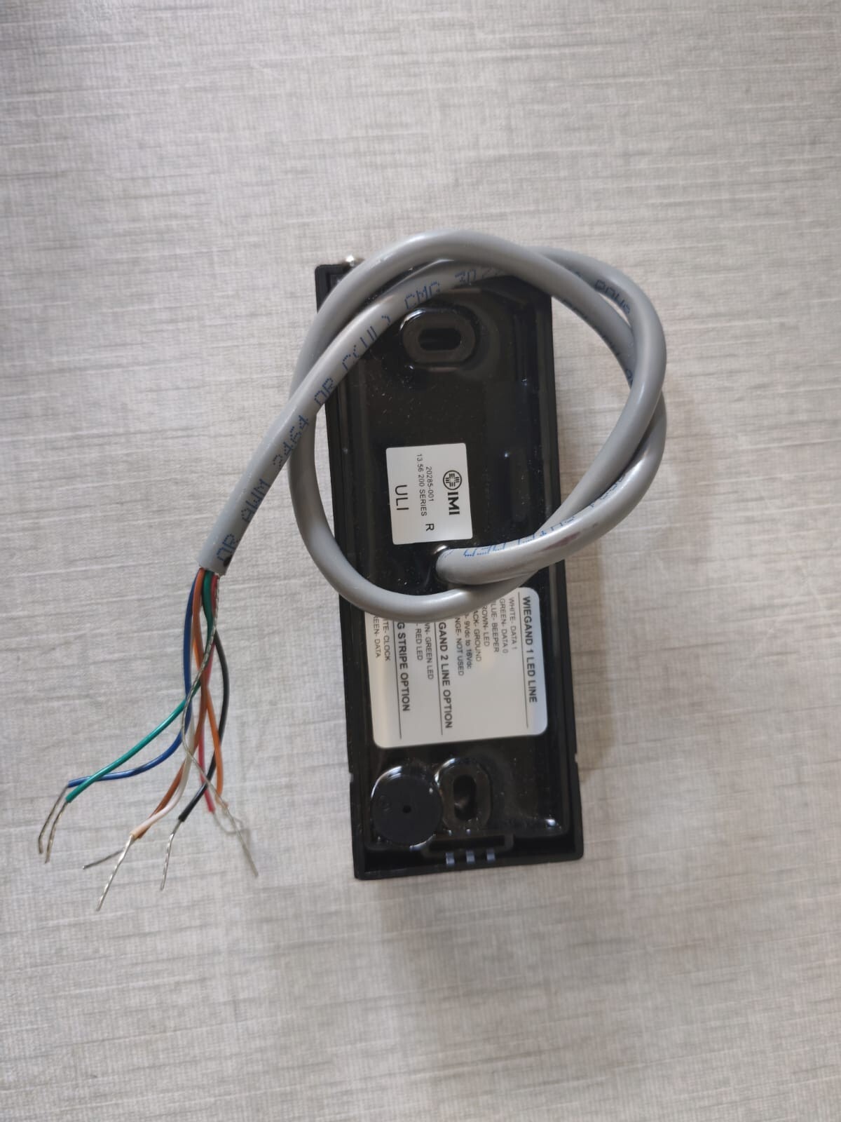 HID 6075BKN00000 HID MIFARE DESFIRE READER 6075BKN00000 4