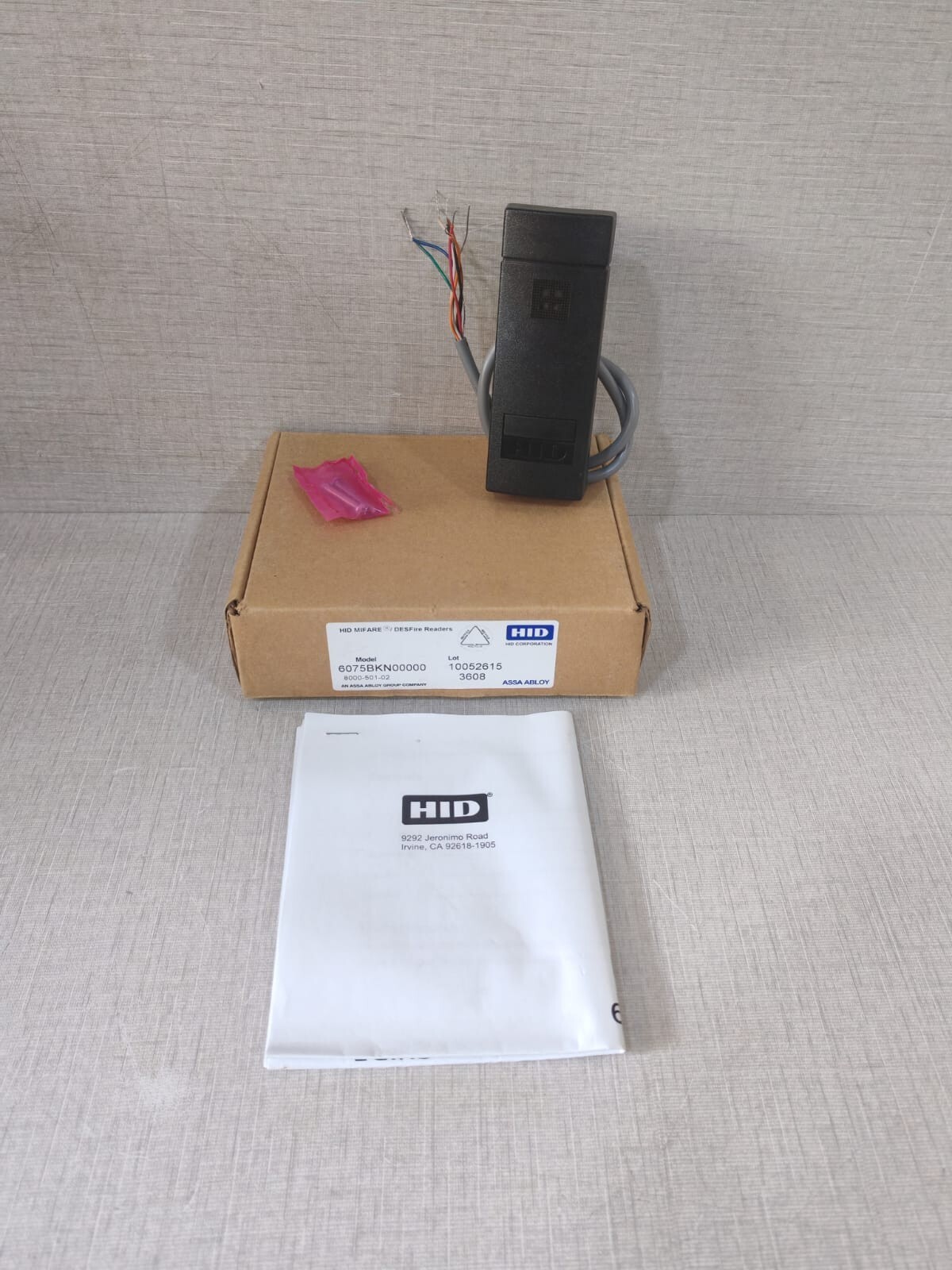 HID MIFARE DESFIRE READER 6075BKN00000