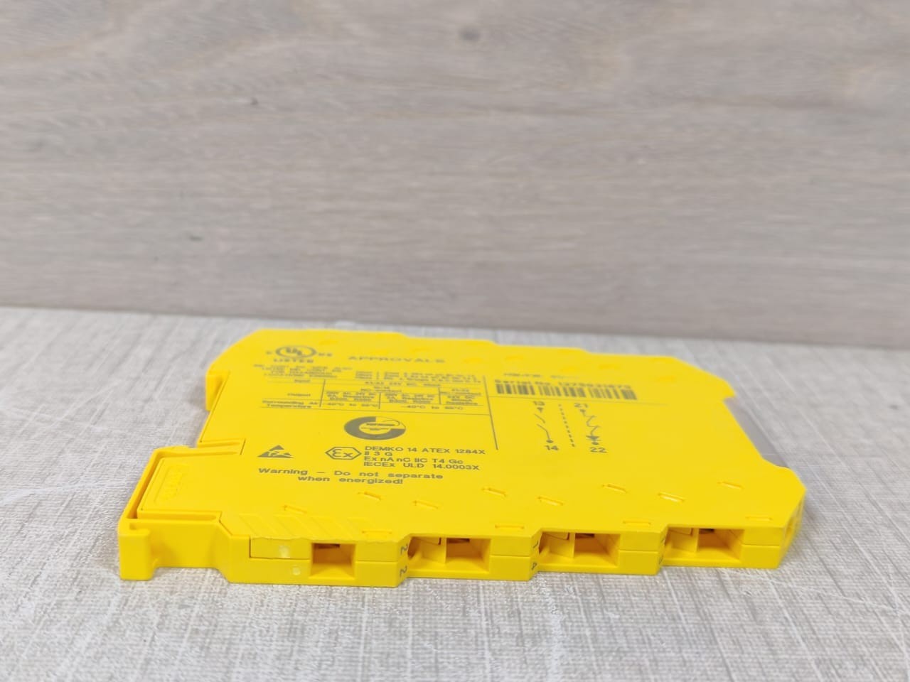 Phoenix Contact PS22-1NO-1NC-24VDC-SC Phoenix Contact PSR-PS22-1NO-1NC-24VDC-SC Coupling Relay 2702524 7
