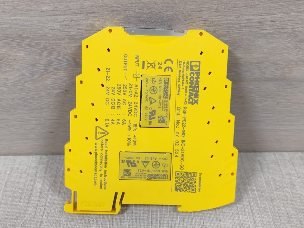 Phoenix Contact PS22-1NO-1NC-24VDC-SC Phoenix Contact PSR-PS22-1NO-1NC-24VDC-SC Coupling Relay 2702524 9