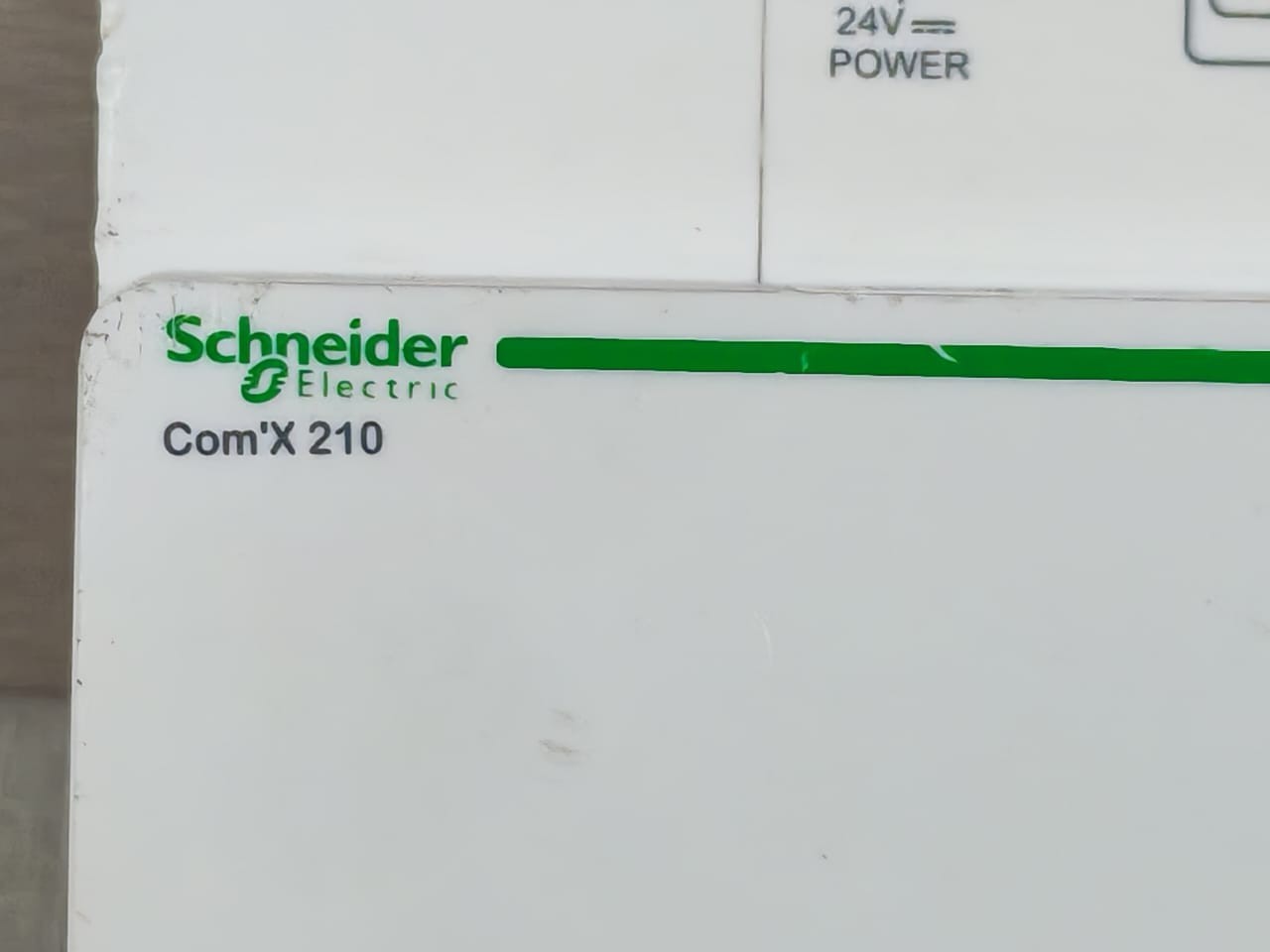 Schneider Electric EBX210 Schneider Electric Com'X 210 Ethernet Data Logger EBX210 2