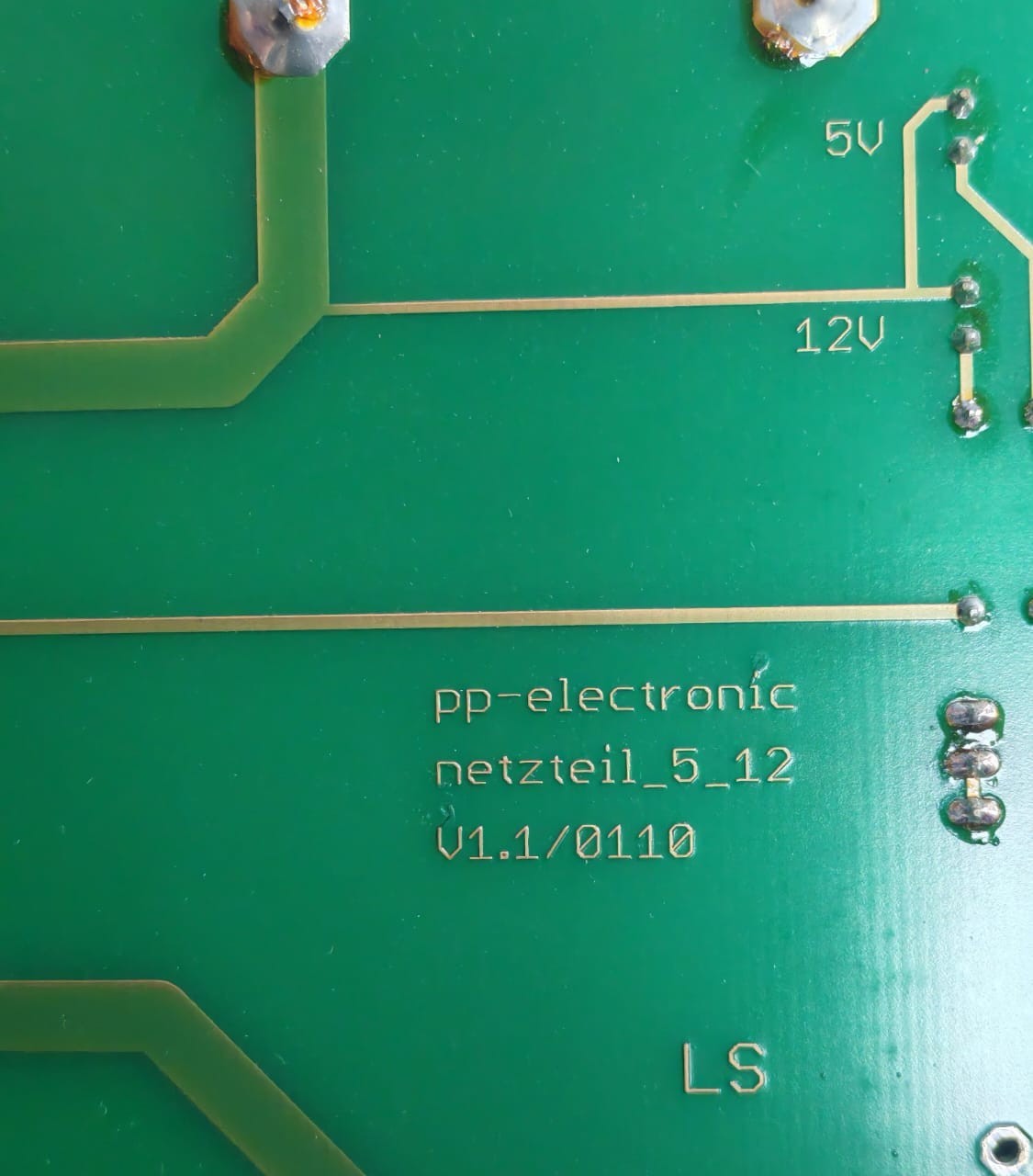 SCHROFF PM-15-12 SCHROFF 60807-067 / KAMN3005 / PM-15-12 POWER SUPPLY 8