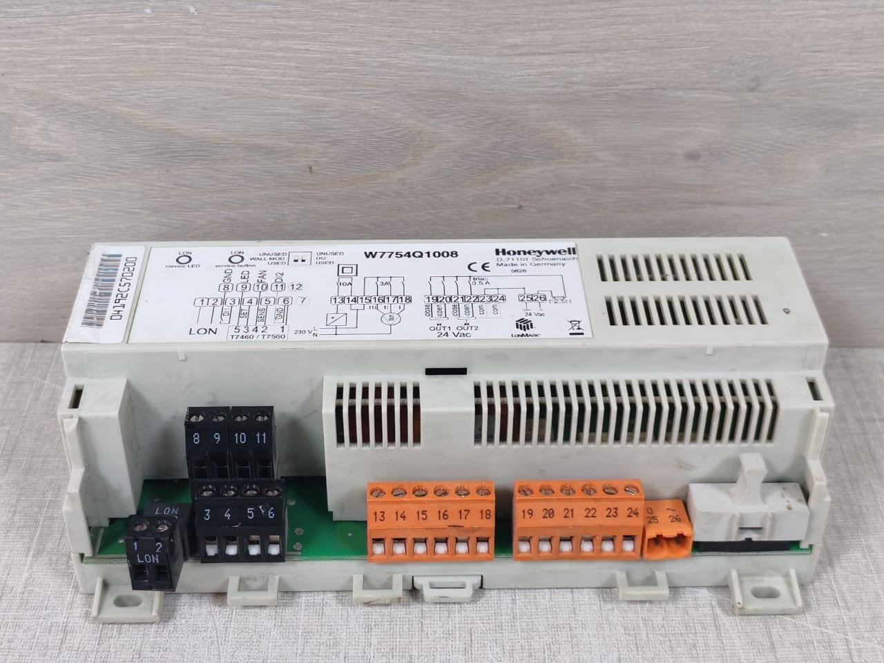 Honeywell W7754Q1008 Honeywell W7754Q1008 Fan Coil Controller 3
