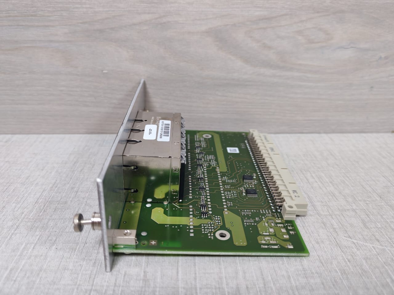 Emerson RM100-EM-8TX Emerson Deltav RM100-EM-8TX Network Switch RM100 8-Port Expansion Module 10