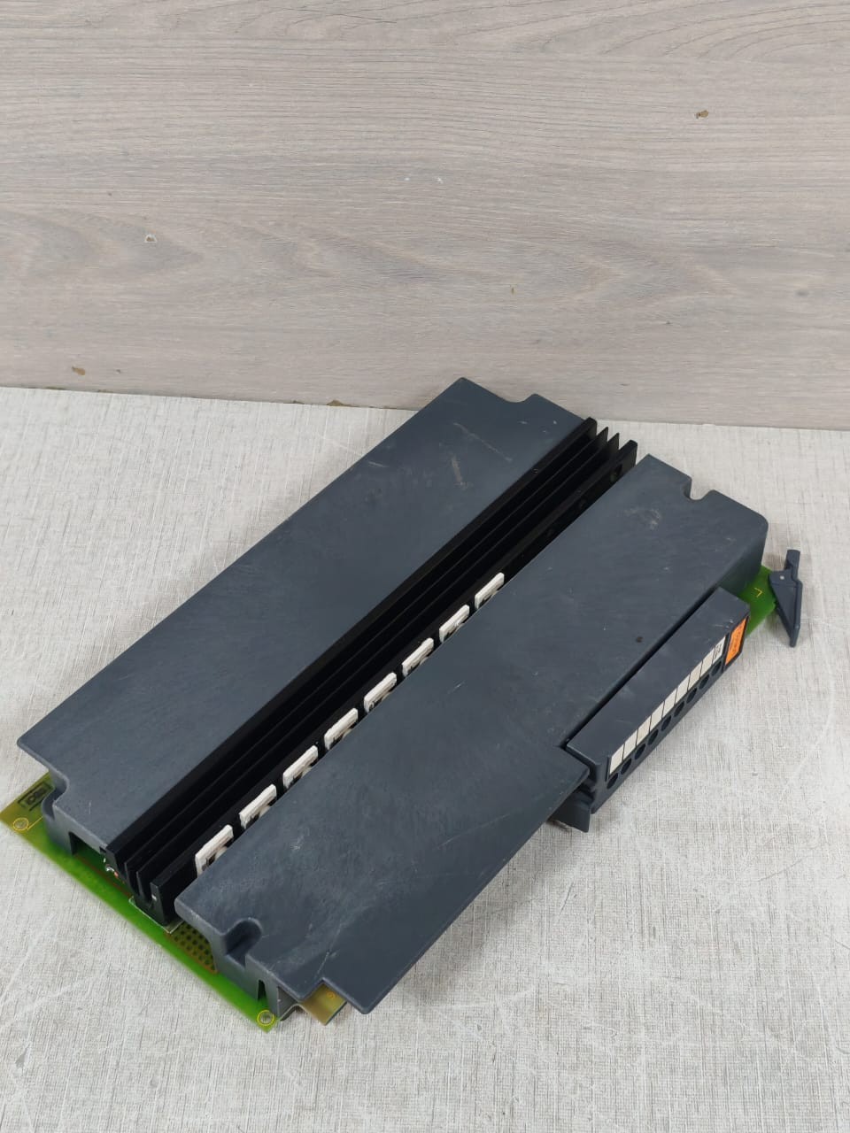 Rockwell Automation 1771-OA ALLEN BRADLEY 1771-OA AC OUTPUT MODULE 120V SERIES B 960268 8