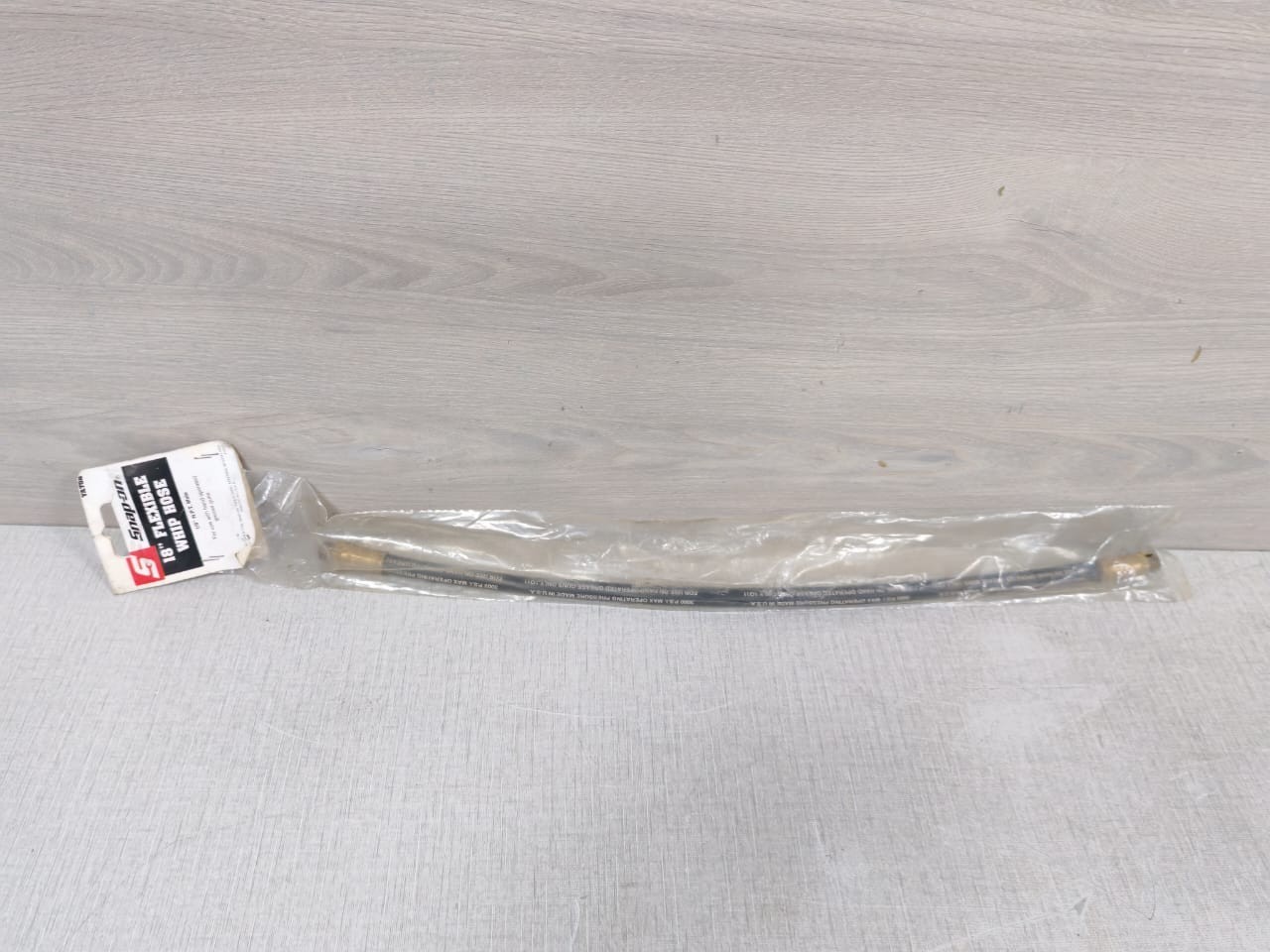 SNAP-ON 18" FLEXIBLE WHIP HOSE 1/8" N.P.T. MALE