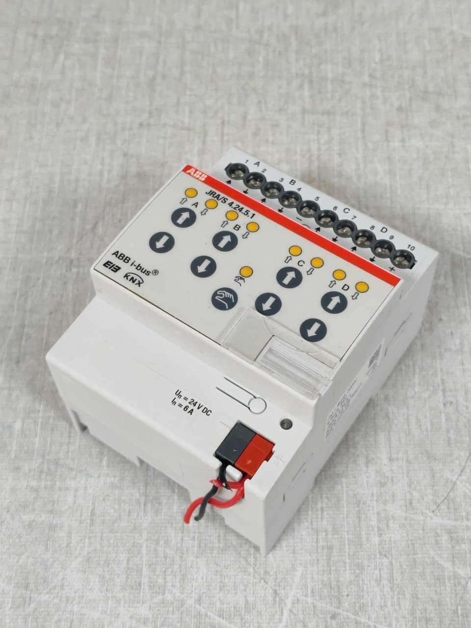 ABB 2CDG110128R0011 ABB JRA/S4.24.5.1 2CDG110128R0011 ROLLER SHUTTER DRIVE 4 SPEED 24V 4