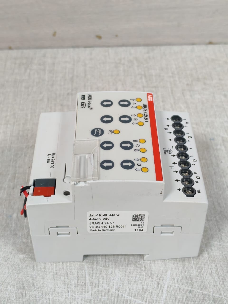 ABB 2CDG110128R0011 ABB JRA/S4.24.5.1 2CDG110128R0011 ROLLER SHUTTER DRIVE 4 SPEED 24V 7
