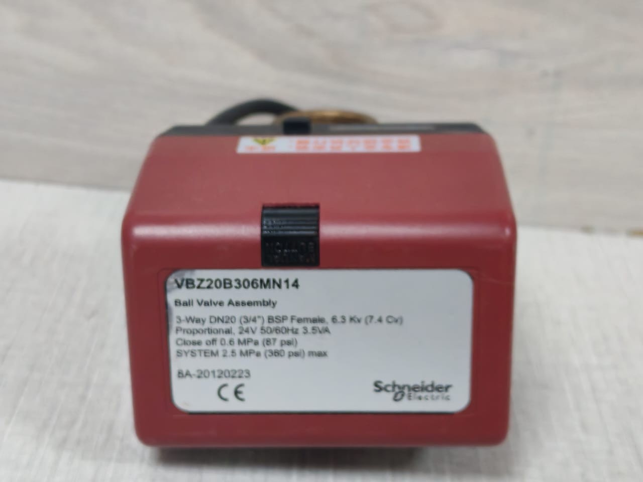 Schneider Electric VBZ20B306MN14 Schneider Electric VBZ20B306MN14 Kugelhahn-Baugruppe 3-Wege DN20 (3/4") BSP I 2
