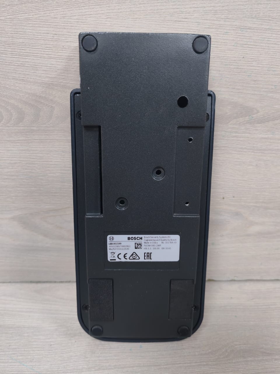 Bosch SW-00 Bosch LBB1957/00 Plena Voice Alarm Keyboard F01U512630 HW:1.1 SW:00 WK:1640 4
