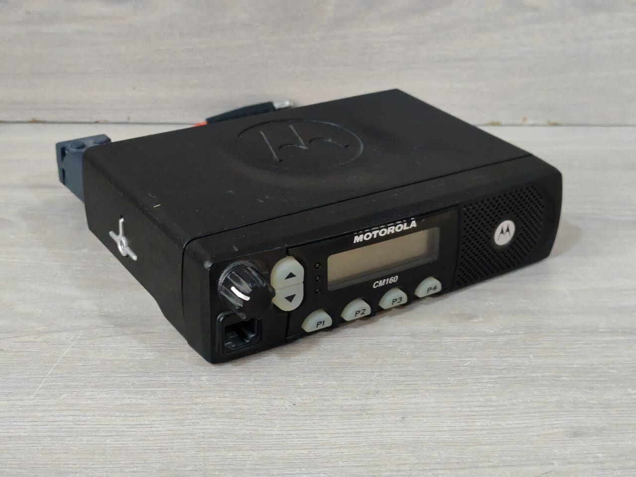 Motorola CM-160 MOTOROLA CM 160 MDM50JNF9AA2AN MM304AA Commercial Mobile Radio 8