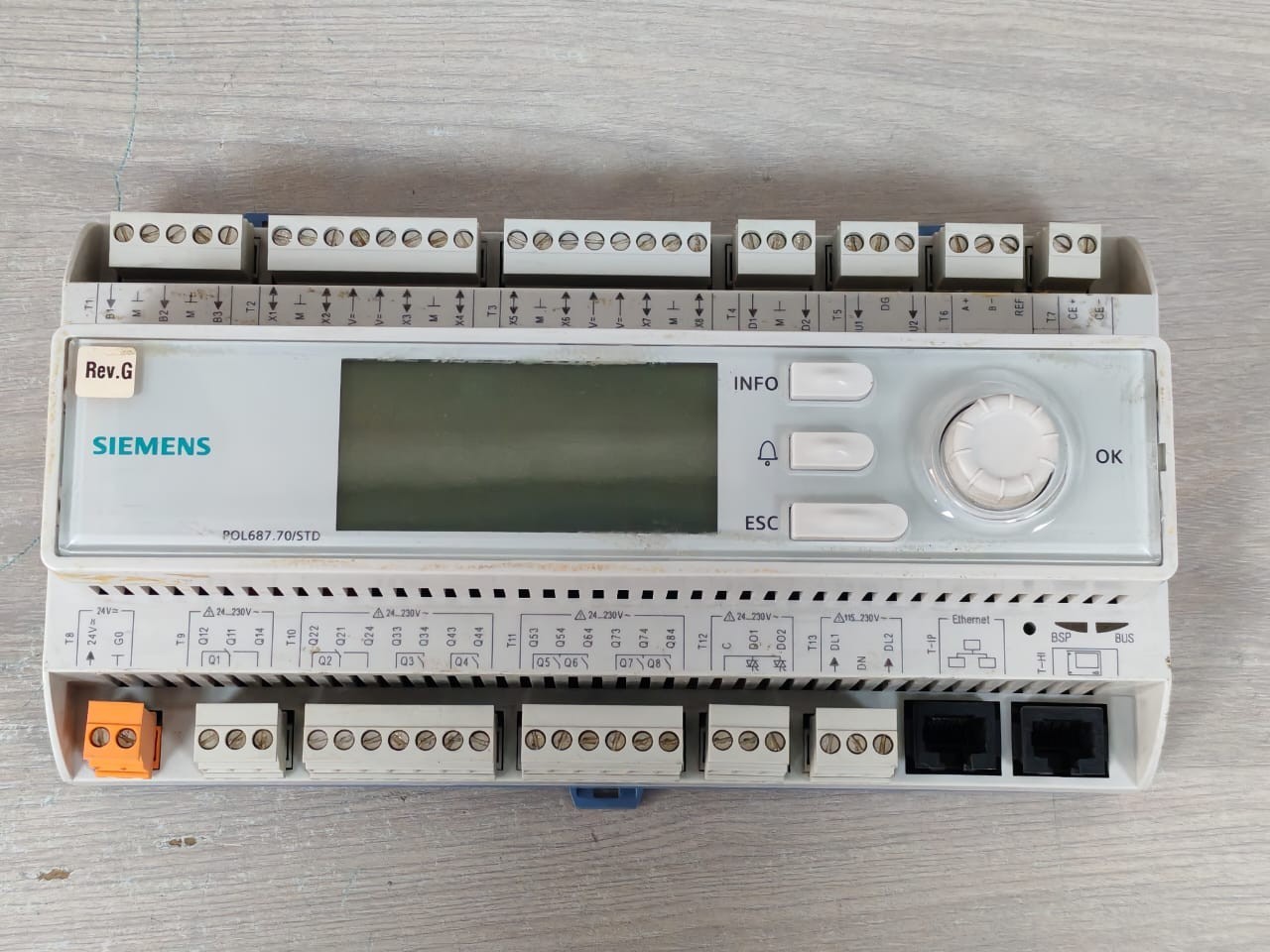 Siemens POL687.70/STD SIEMENS POL687.70/STD OS V9.22.00 Programmable Controller 24VAC 4